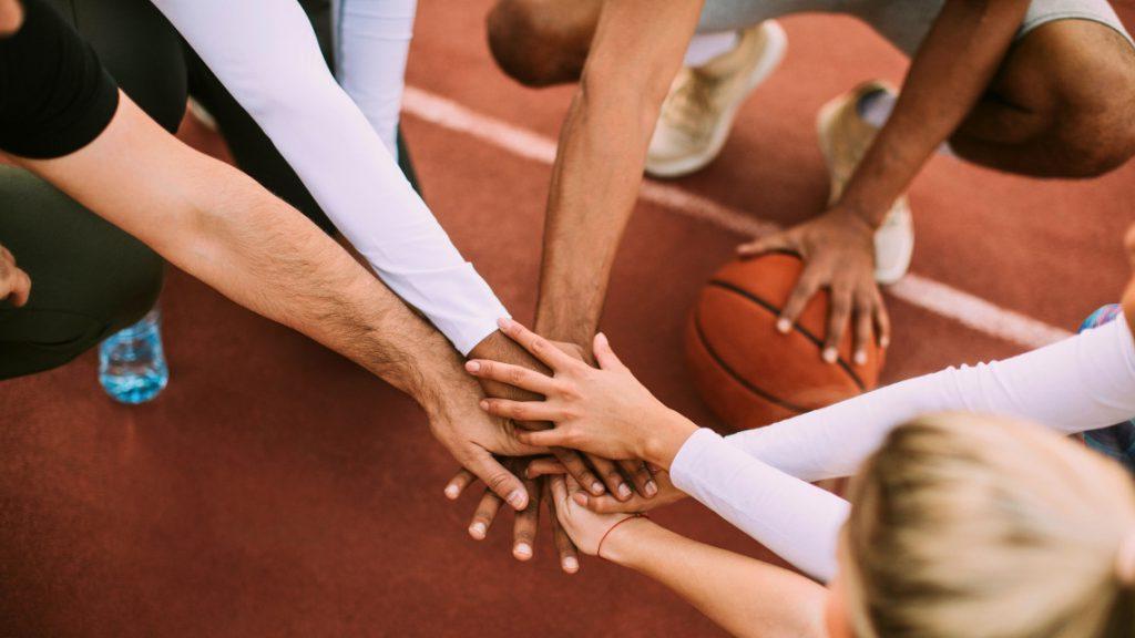 HR lessons taught by professional sports